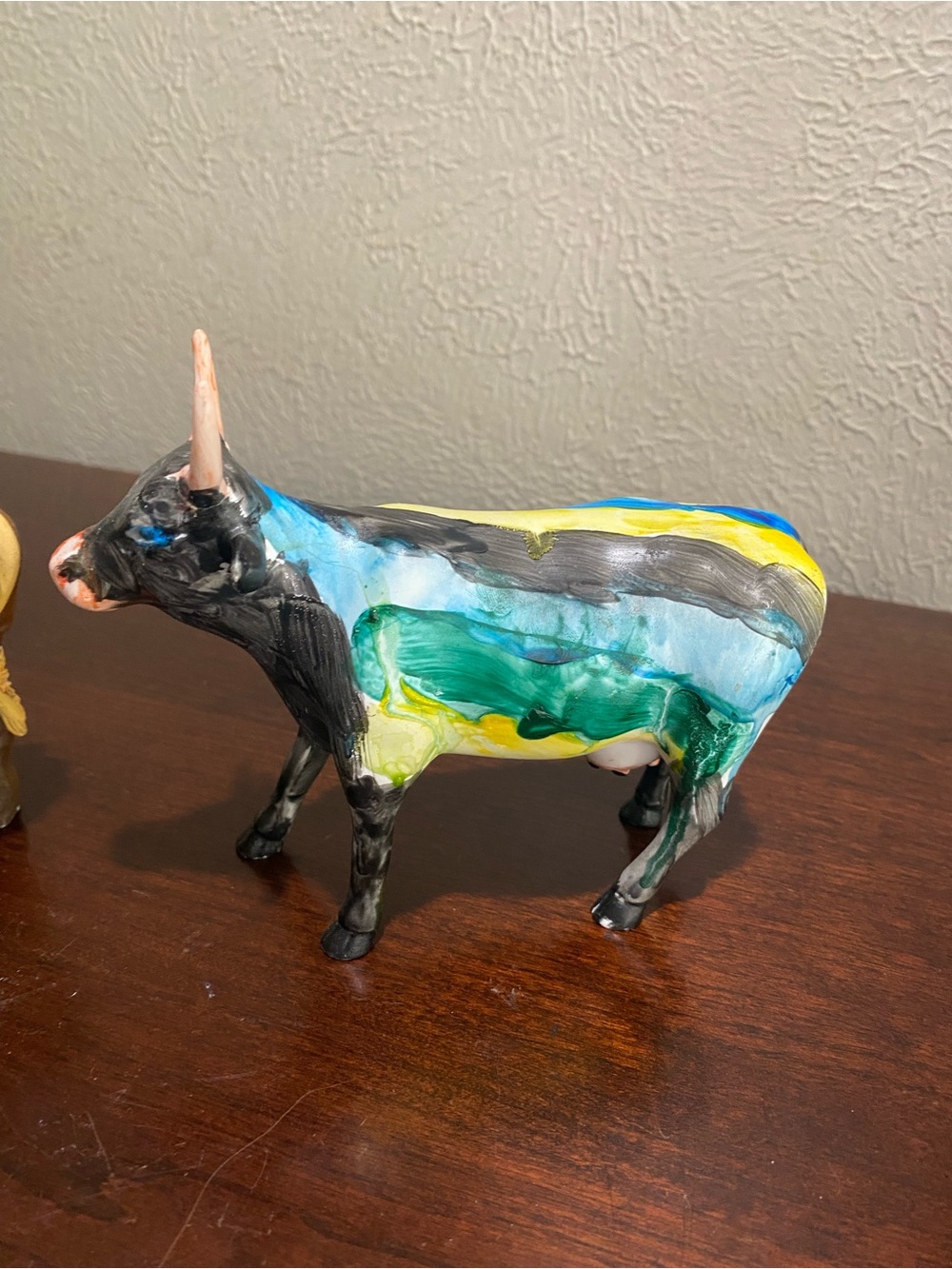 Set of 4, Cow Parade Cow Figurines, (All Discontinued) Hand Painted - Picture 7 of 10